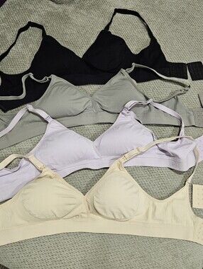 4 Pack Of Nursing Bras, Multicolor